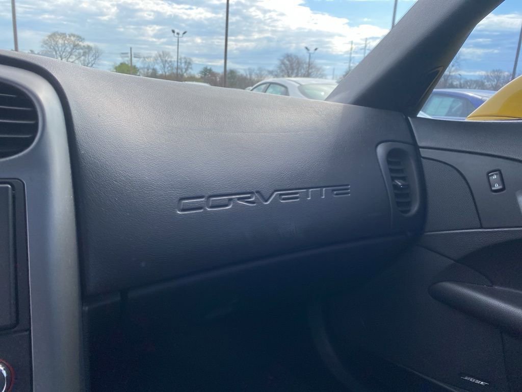 Used 2006 Chevrolet Corvette Coupe w/ Preferred Equipment Group image 19