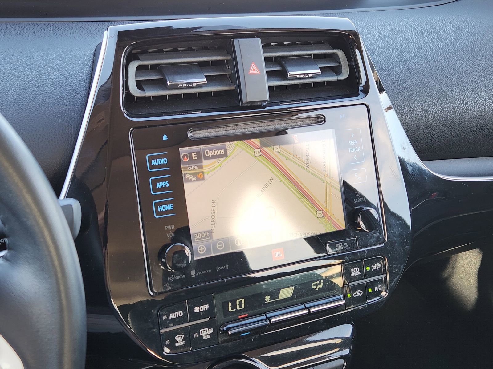 Used 2016 Toyota Prius Four w/ Advanced Technology Package image 24