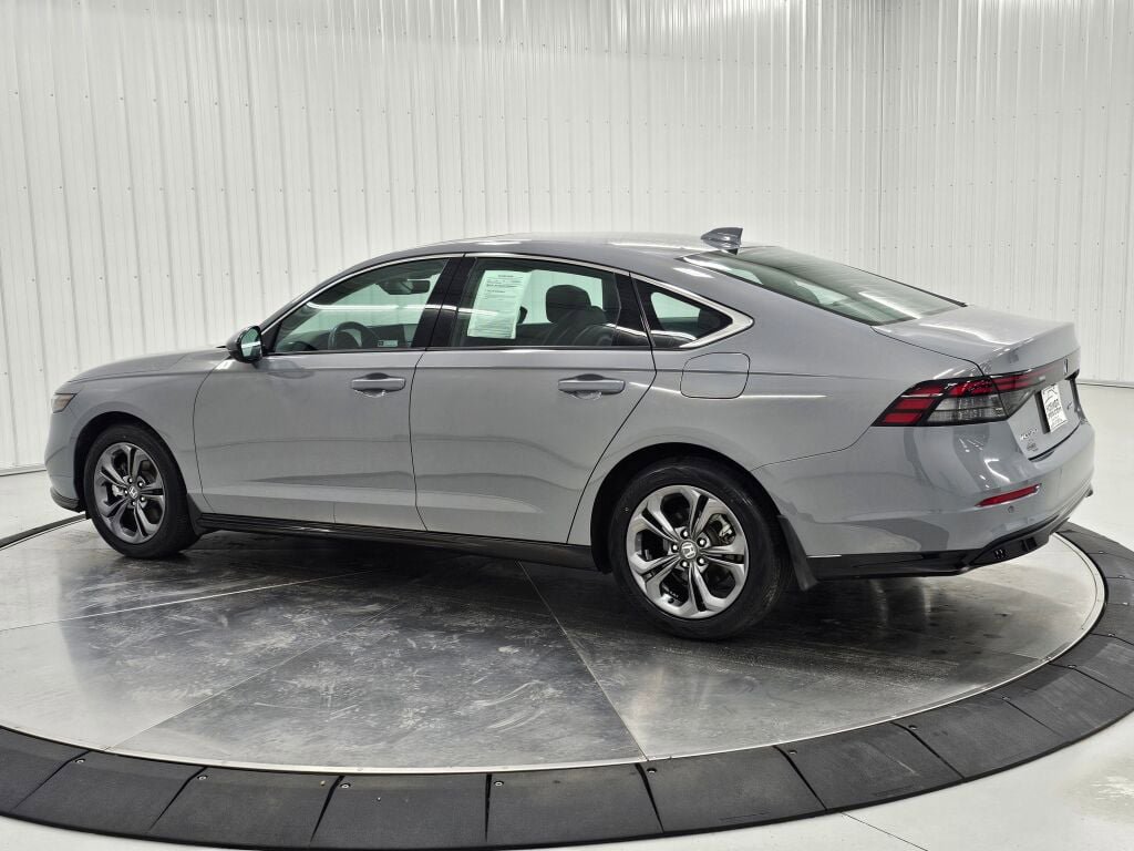 Certified 2024 Honda Accord EX-L image 3