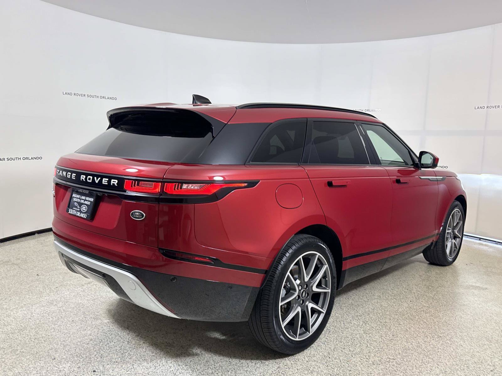 Used 2021 Land Rover Range Rover Velar S AWD/4WD image 5