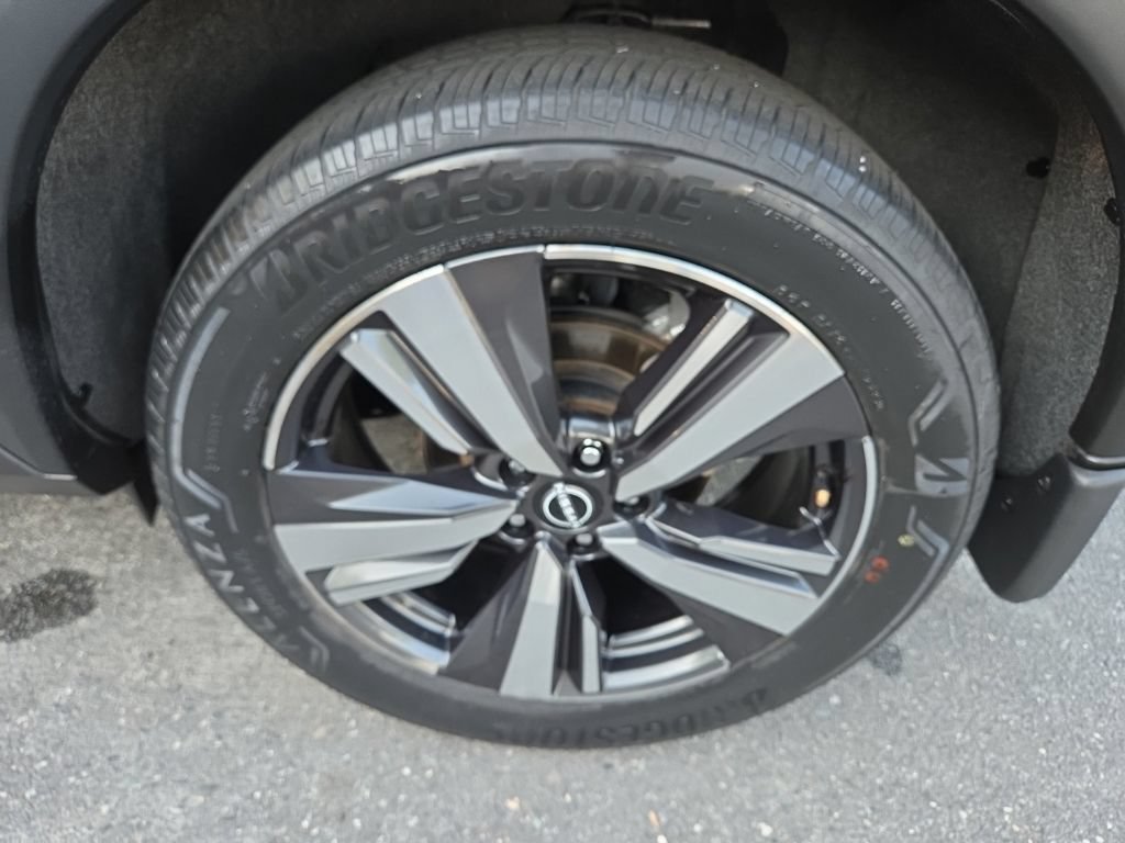 Certified 2023 Nissan Rogue SL w/ SL Premium Package AWD/4WD image 13