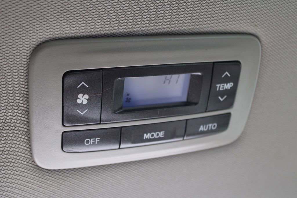 Used 2017 Toyota Sienna XLE Premium image 29