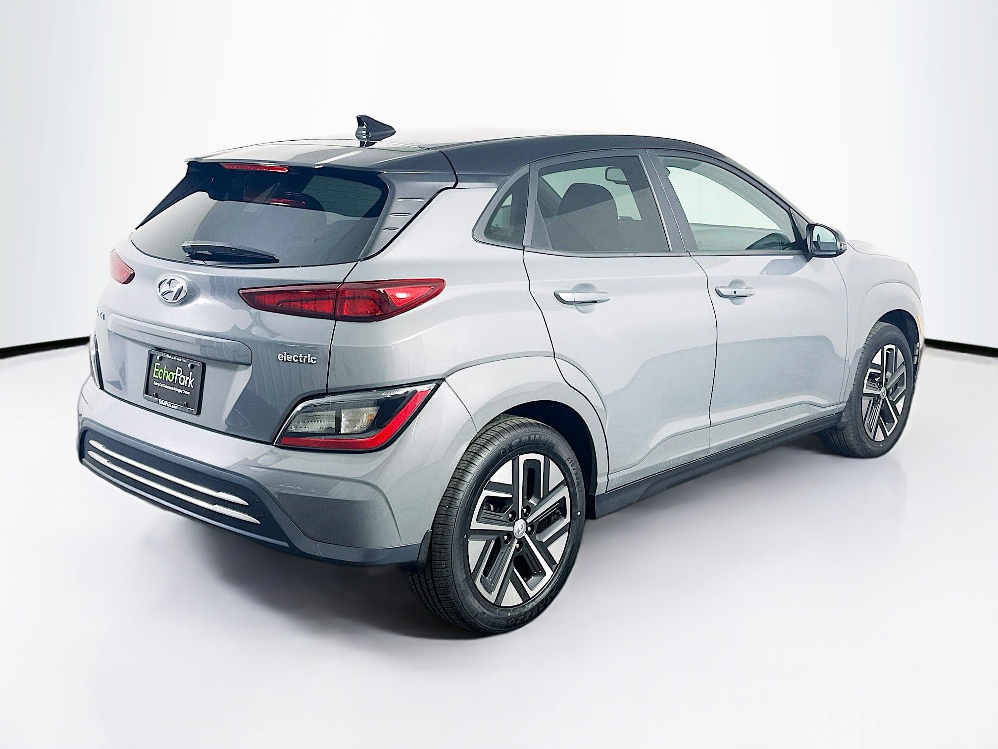 Used 2023 Hyundai Kona SE image 9