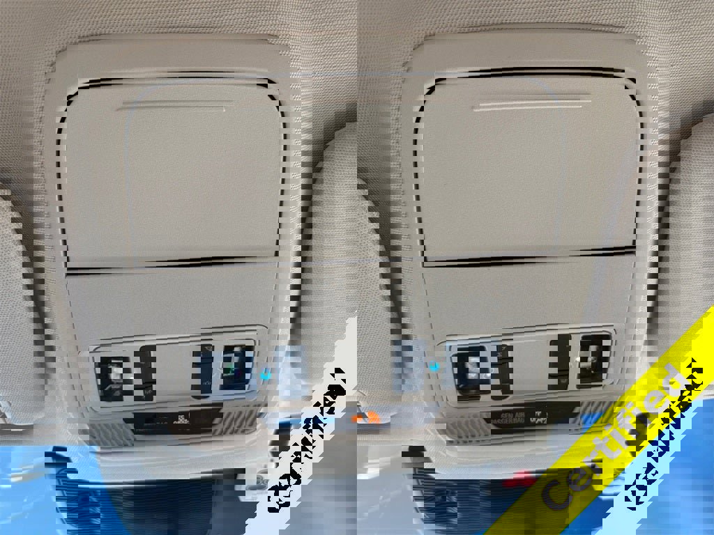 Used 2020 Ford Explorer XLT w/ Equipment Group 202A image 24