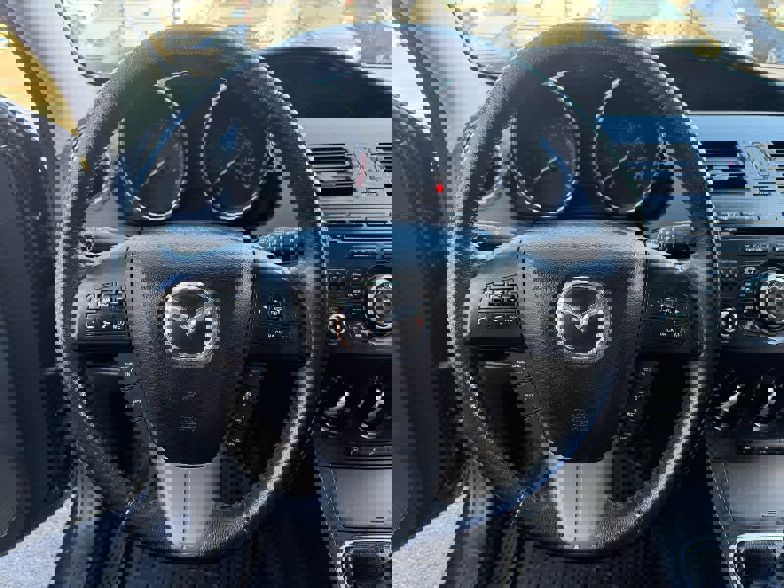 Used 2012 MAZDA MAZDA3 i Touring image 10