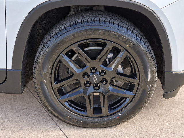 Used 2020 Chevrolet Traverse LT FWD image 6