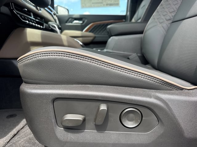 New 2026 GMC Canyon Denali AWD/4WD image 14
