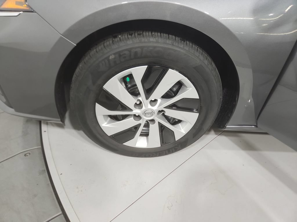 Certified 2025 Nissan Altima 2.5 S FWD image 27