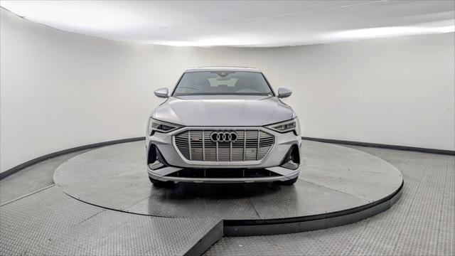 Used 2023 Audi e-tron Premium image 11