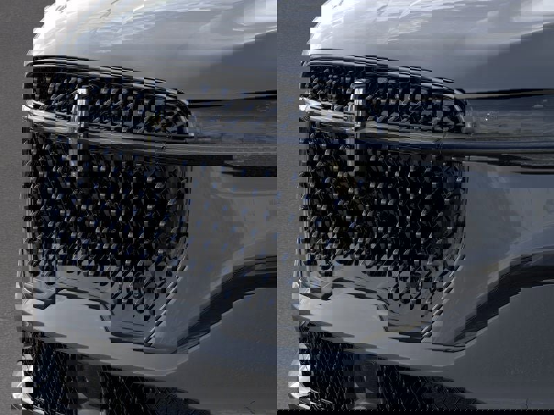 New 2025 Lincoln Nautilus Premier w/ Equipment Group 102A image 17