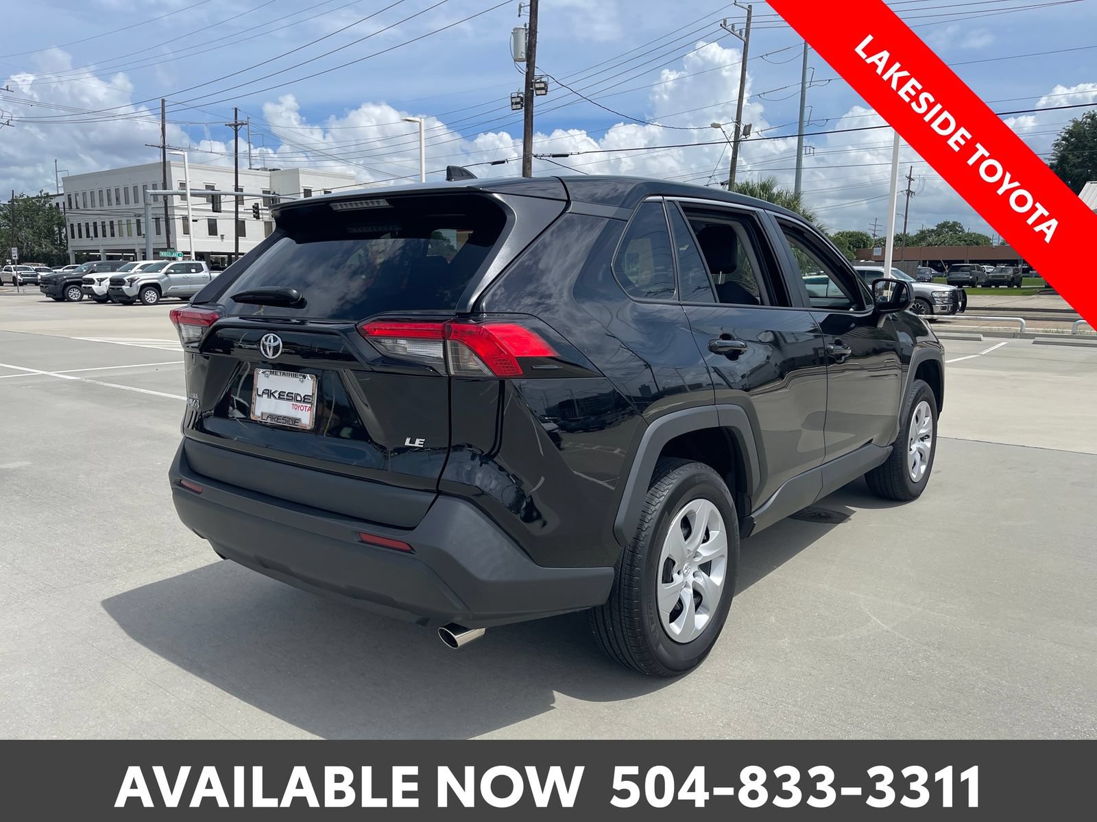 Used 2024 Toyota RAV4 LE FWD image 5