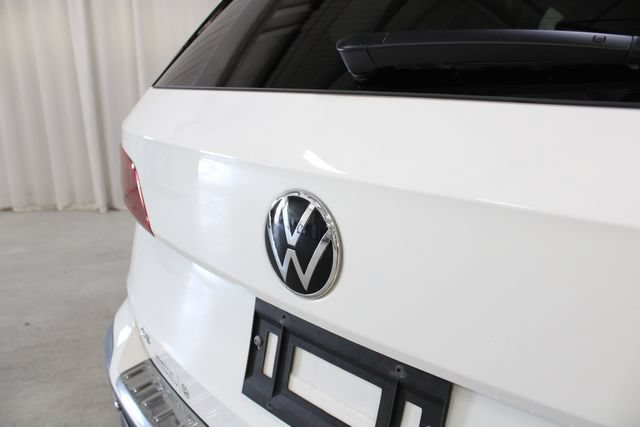 Used 2024 Volkswagen Taos SE AWD/4WD image 30