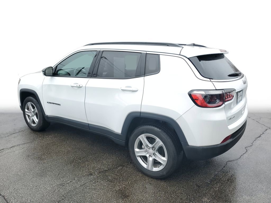 Used 2023 Jeep Compass Latitude image 6