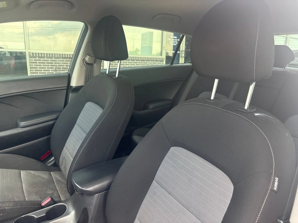 Used 2016 Kia Forte LX FWD image 11