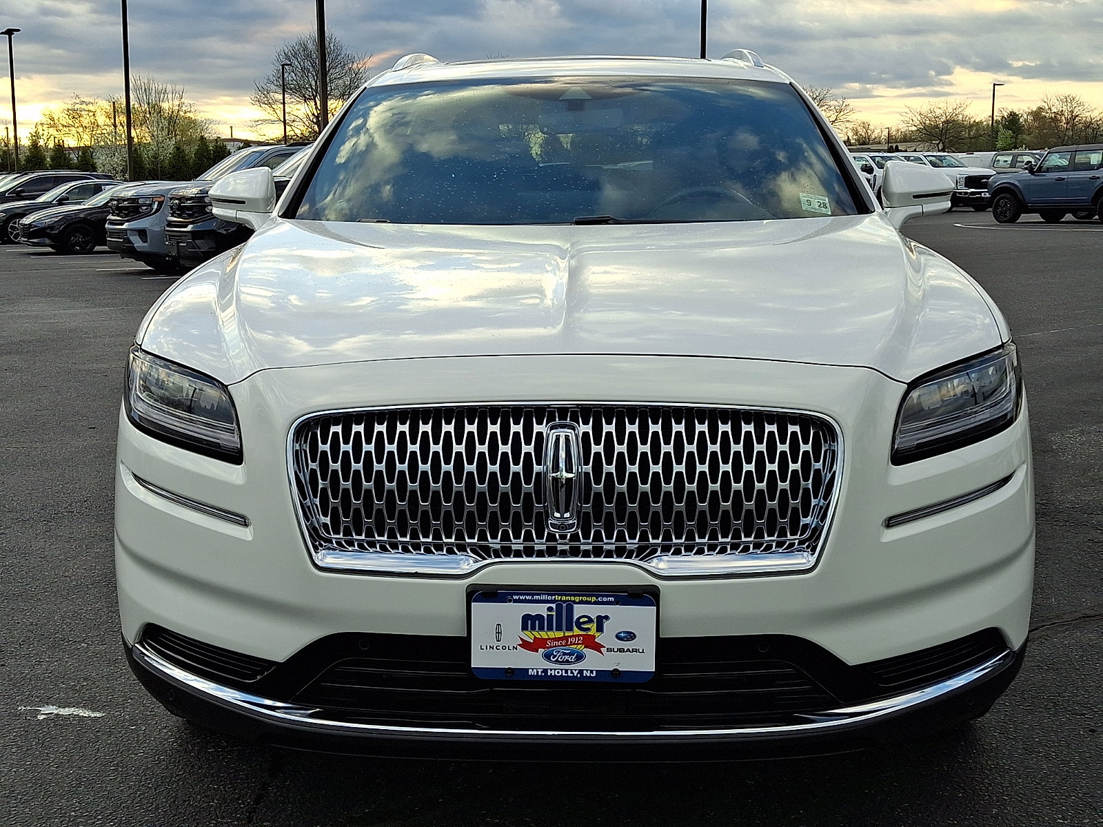 Certified 2023 Lincoln Nautilus Reserve w/ Equipment Group 201A image 2