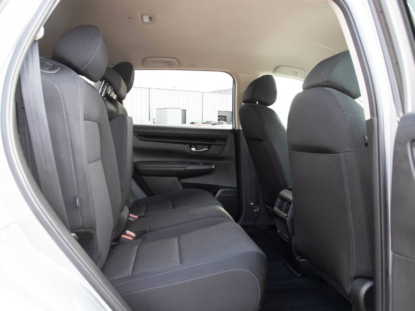 Used 2025 Honda CR-V LX image 12