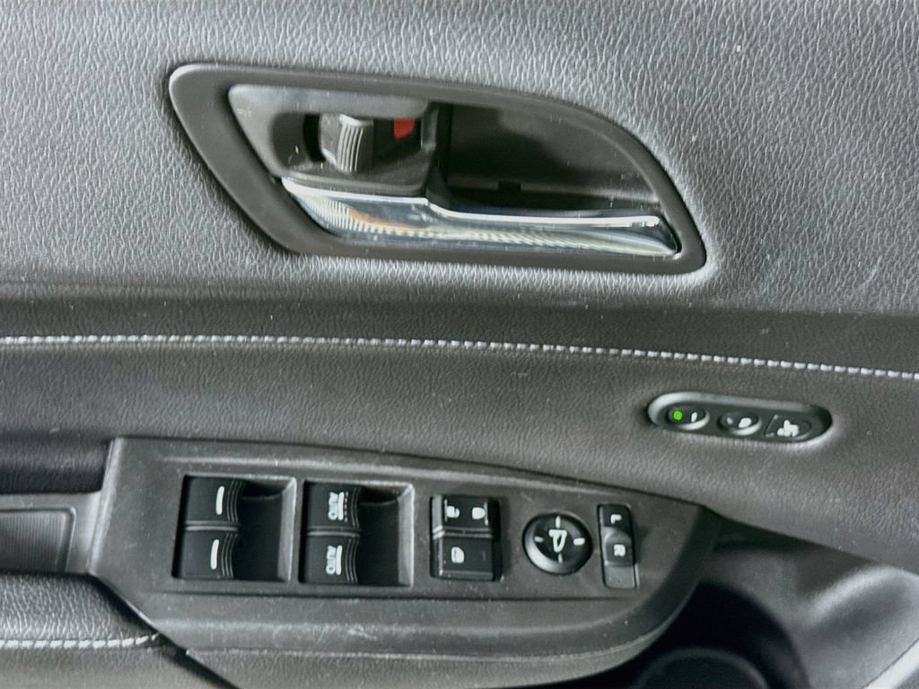 Used 2017 Acura ILX w/ Premium & A-SPEC Package FWD image 23