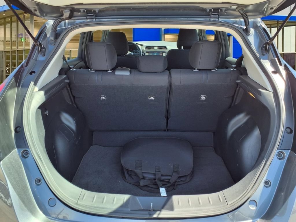 Used 2025 Nissan Leaf S FWD image 25