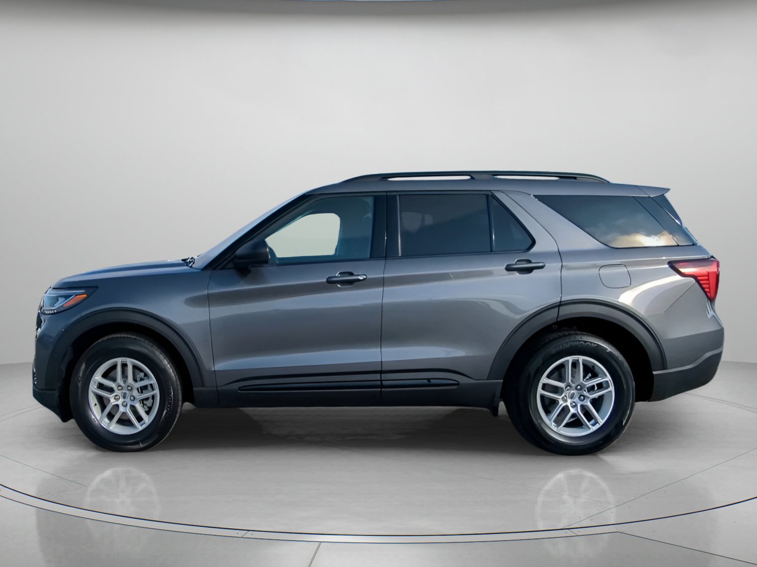 New 2026 Ford Explorer Active image 15