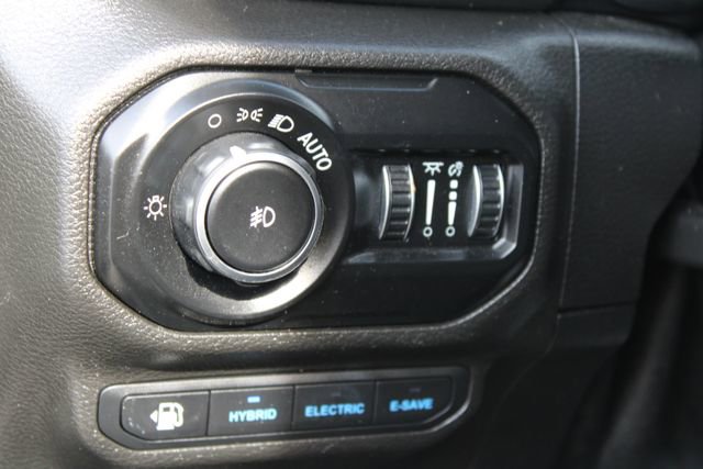 Used 2021 Jeep Wrangler Unlimited Sahara image 13