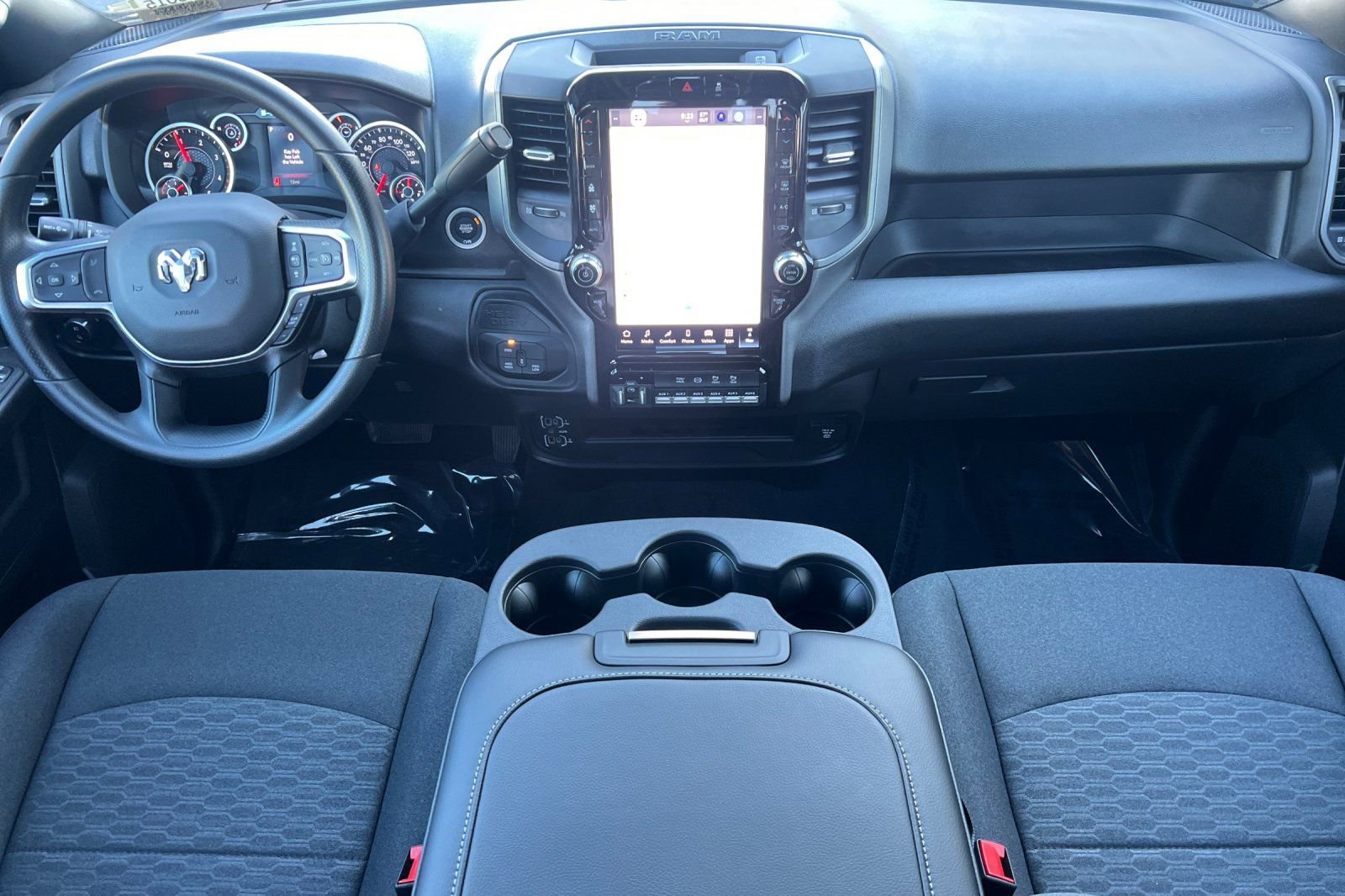 New 2026 RAM 3500 Tradesman AWD/4WD image 9