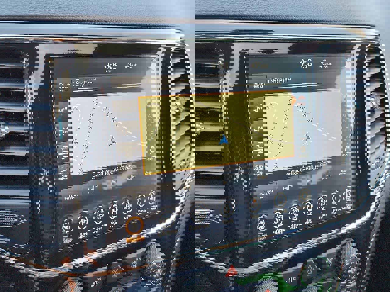 Used 2022 Jeep Grand Cherokee Limited w/ Tech Group image 24