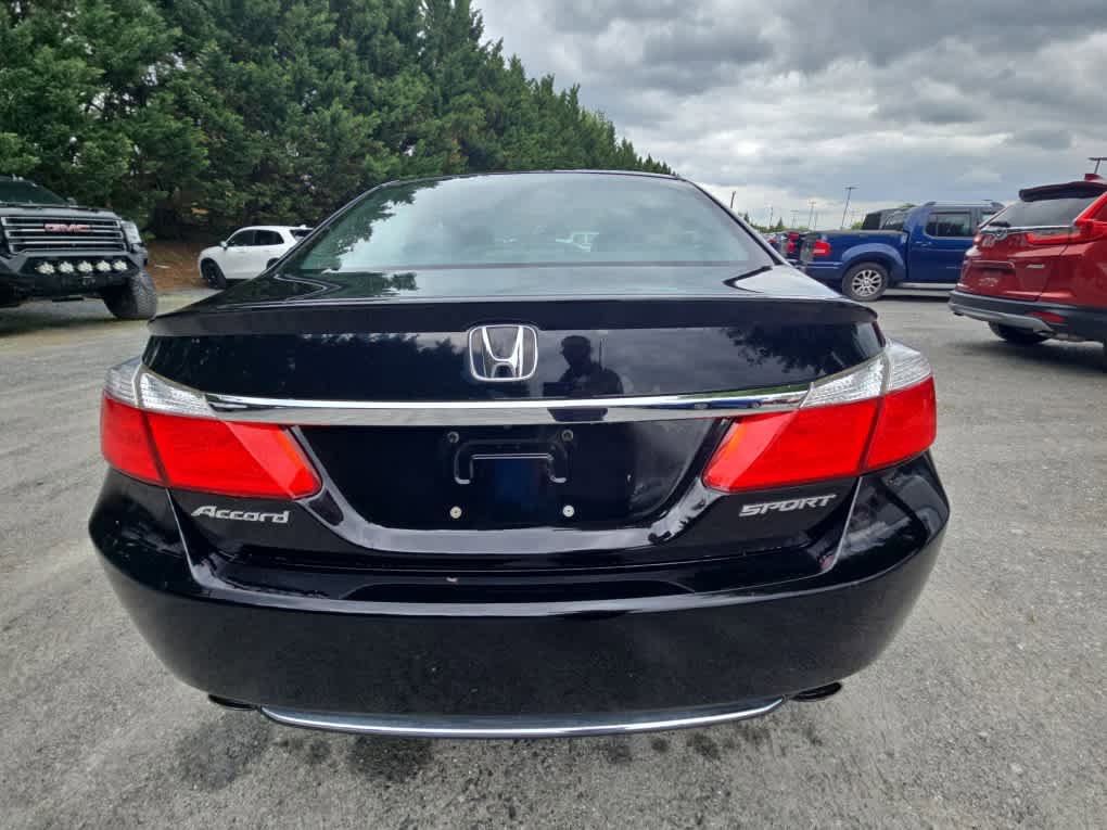 Used 2013 Honda Accord Sport image 8