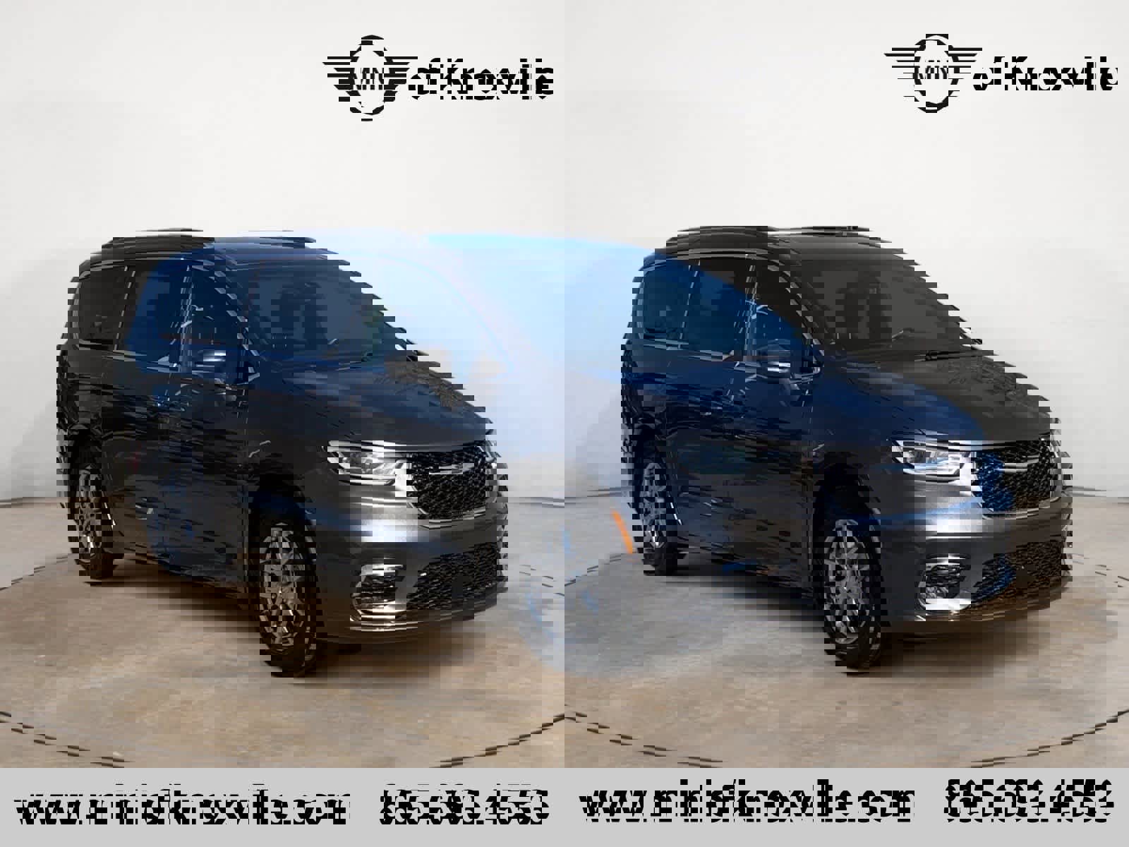 Used 2022 Chrysler Pacifica Touring image 1