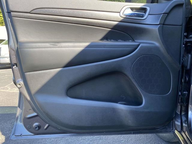 Used 2018 Jeep Grand Cherokee Altitude image 19