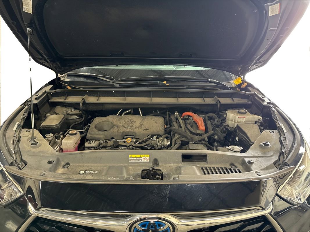 Used 2022 Toyota Highlander Limited image 11