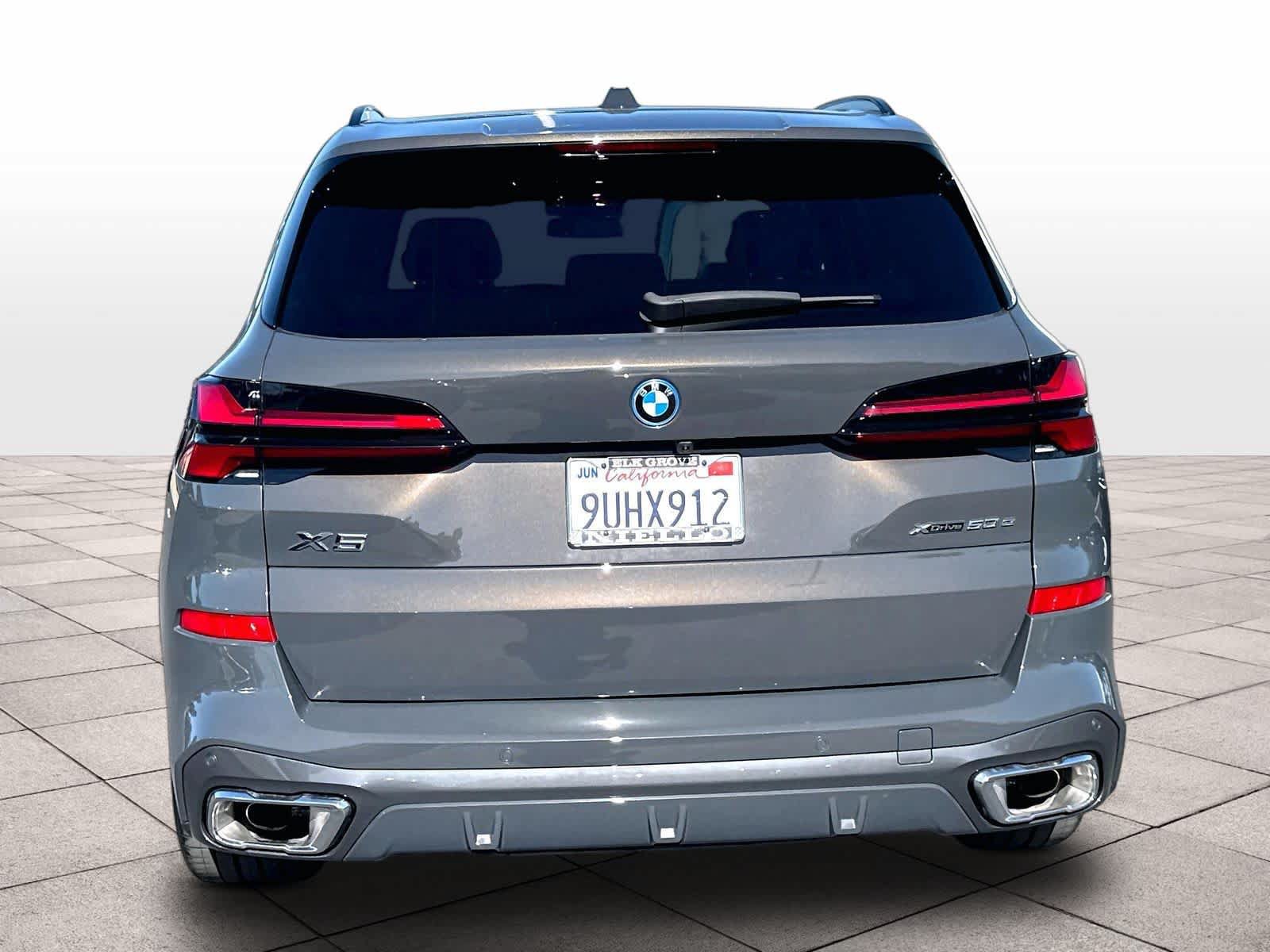 Used 2026 BMW X5 xDrive50e w/ M Sport Package AWD/4WD image 8