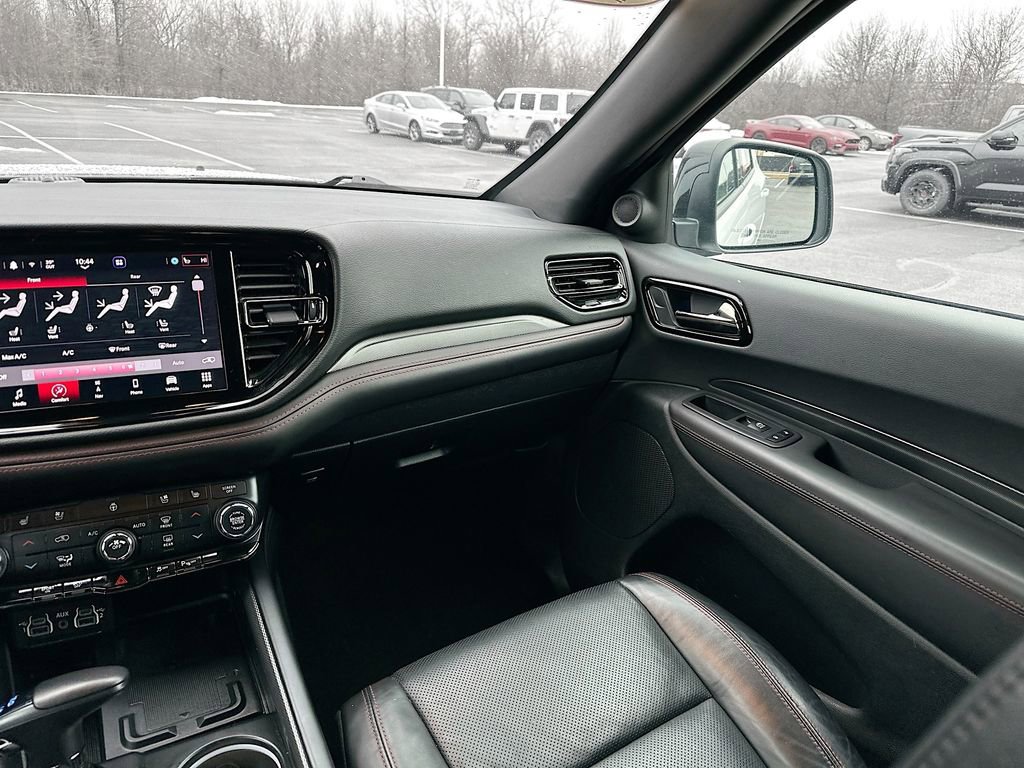 Used 2023 Dodge Durango R/T image 32