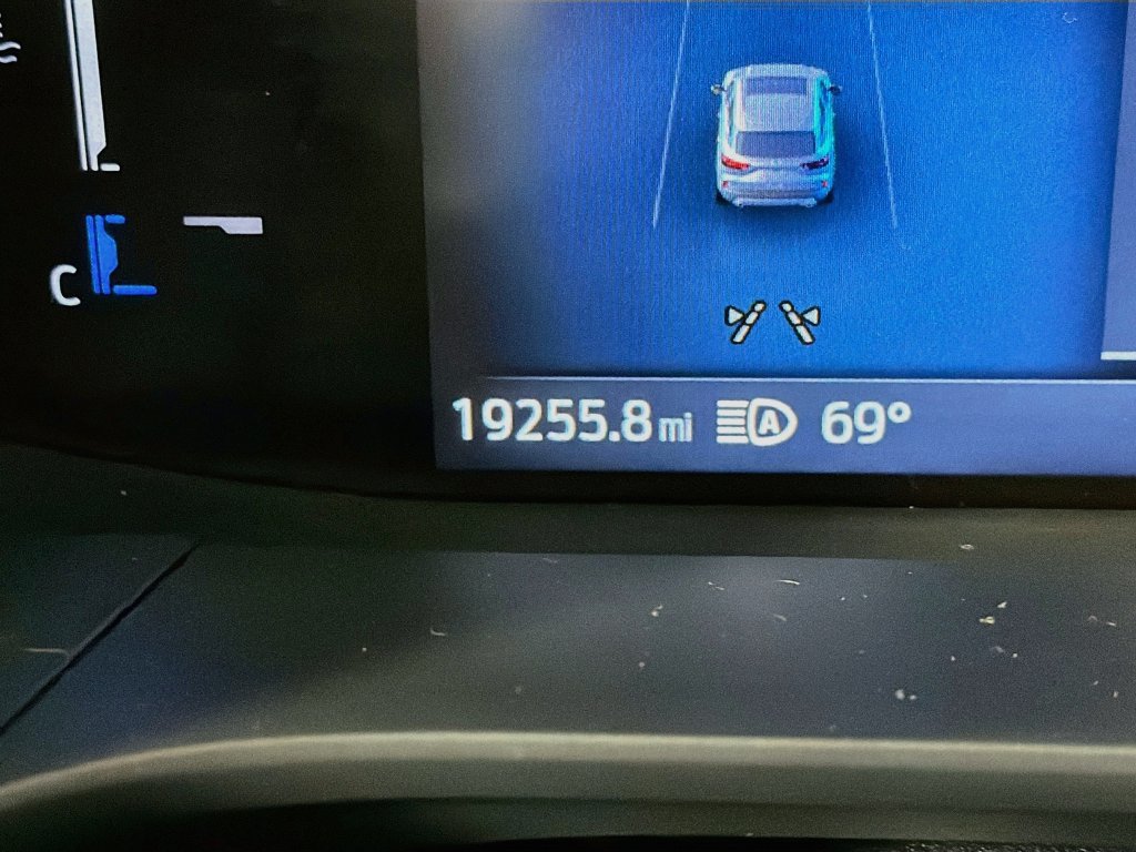 Used 2025 Ford Escape Active FWD image 12
