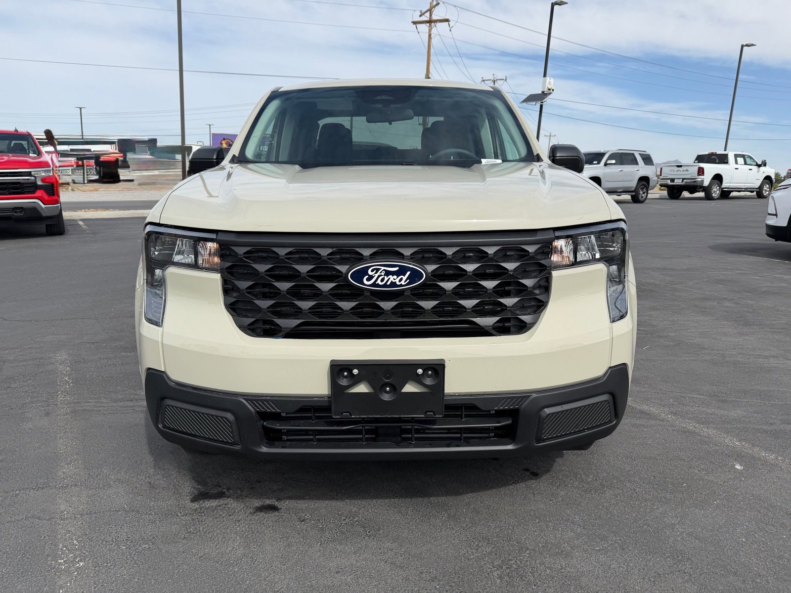 Used 2025 Ford Maverick XL w/ Equipment Group 102A AWD/4WD image 8