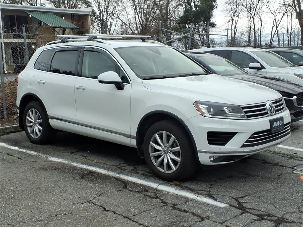 Used 2016 Volkswagen Touareg Sport