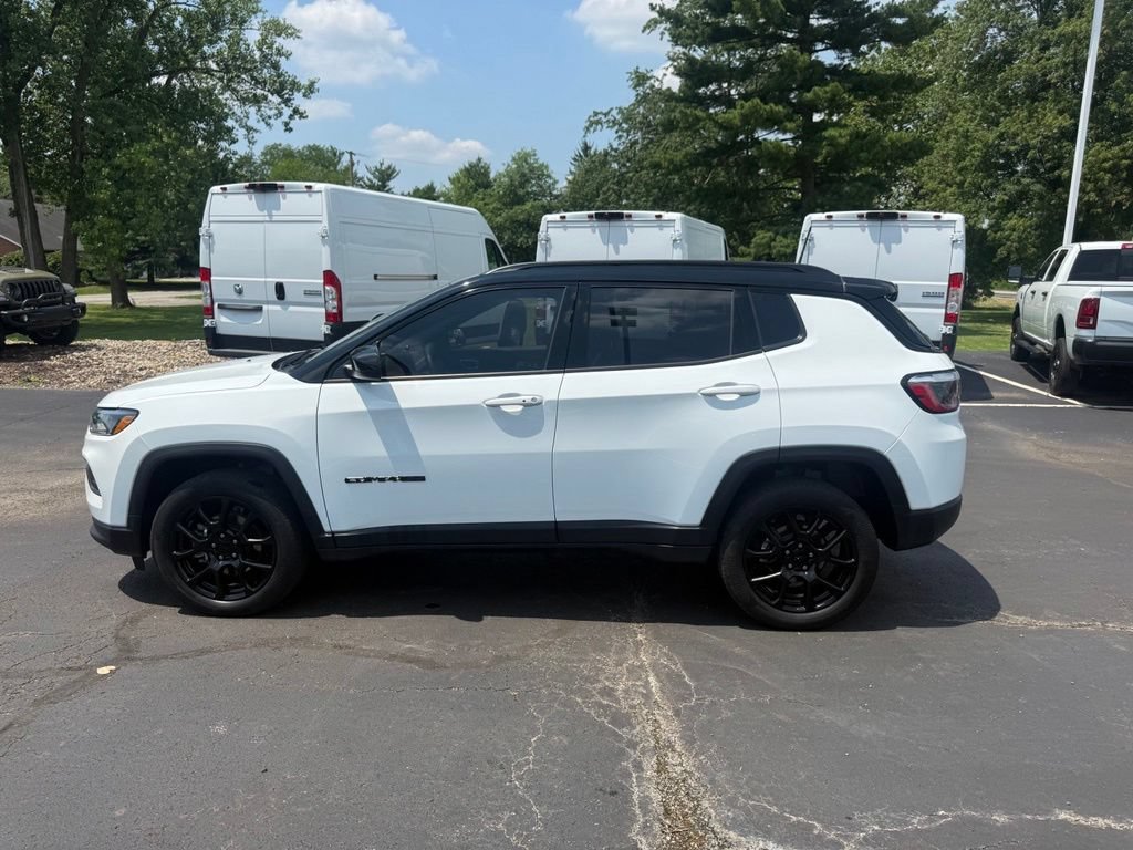 Used 2022 Jeep Compass Latitude AWD/4WD image 7