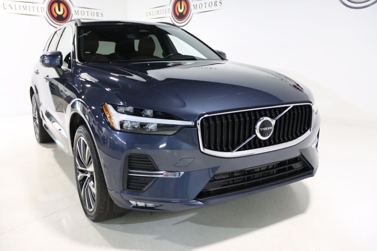 Used 2022 Volvo XC60 B5 Momentum w/ Advanced Package AWD/4WD image 22