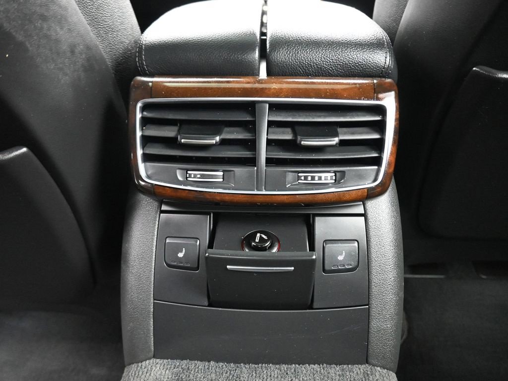 Used 2015 Audi A8 4.0T w/ Premium Package image 37