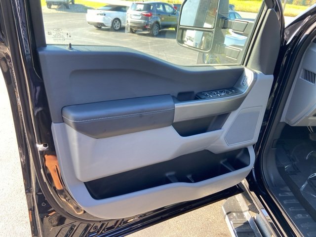 New 2026 Ford F350 XLT image 10