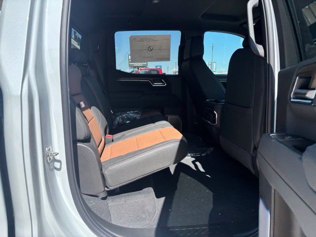 New 2026 Chevrolet Silverado 1500 High Country w/ Technology Package AWD/4WD image 14