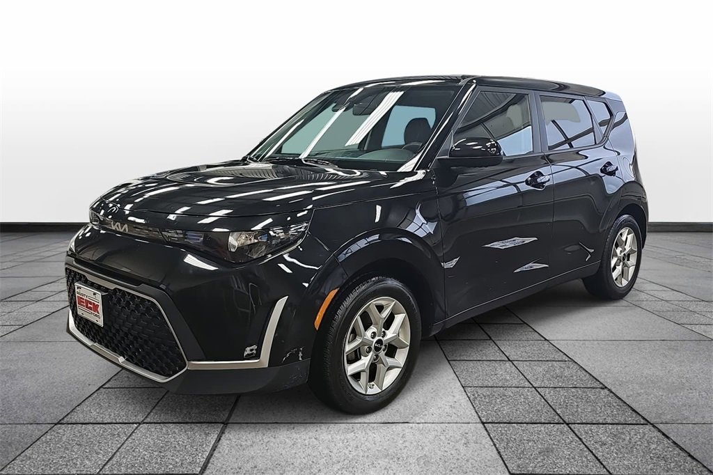 Used 2024 Kia Soul LX w/ Option Group 015 video 1