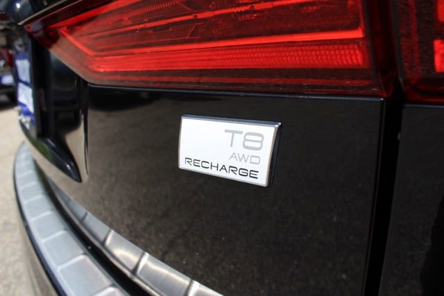 Certified 2023 Volvo XC60 T8 Ultimate w/ Climate Package AWD/4WD image 15