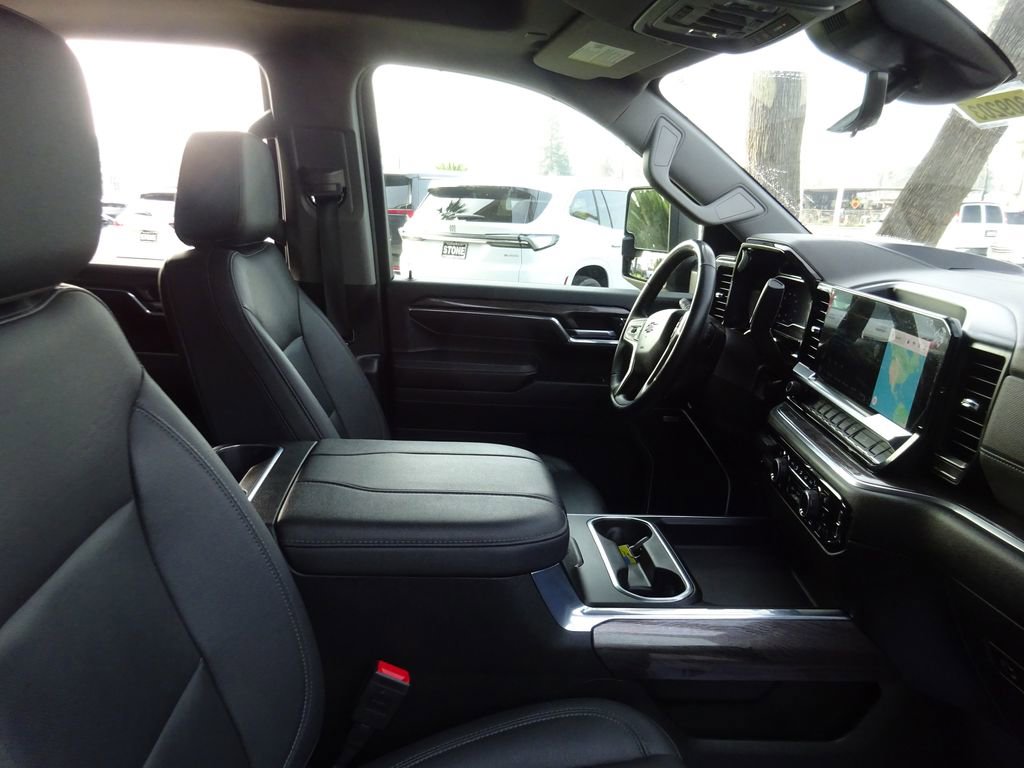 Certified 2024 Chevrolet Silverado 2500 LTZ w/ LTZ Plus Package image 20