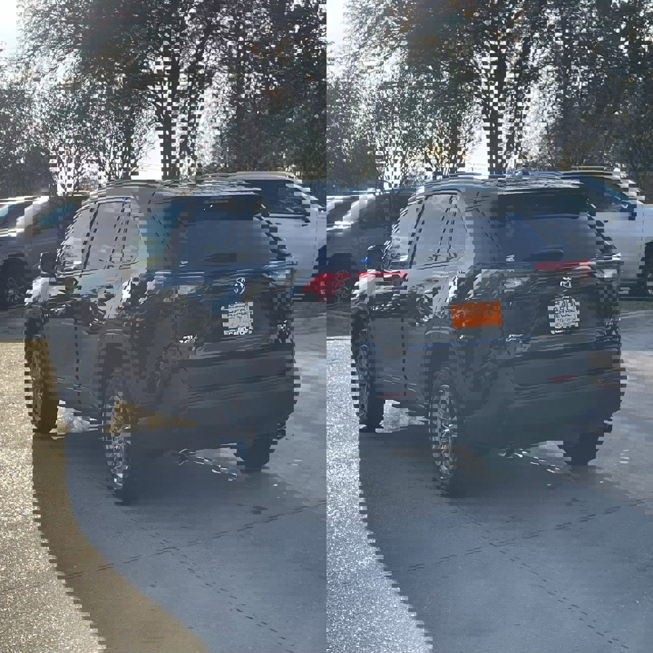 Used 2023 Toyota RAV4 XLE image 4