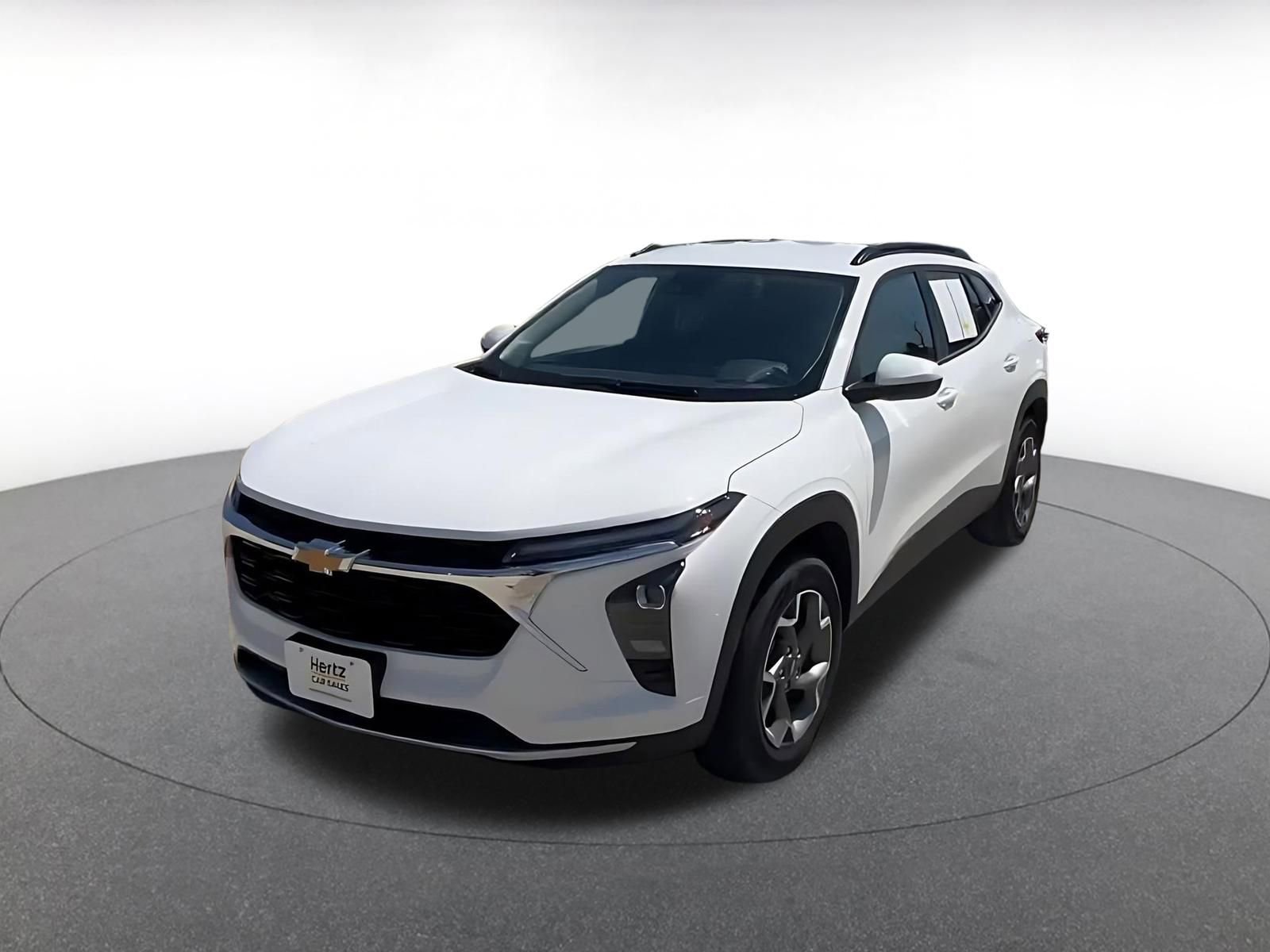 Used 2025 Nissan Versa SV FWD image 8