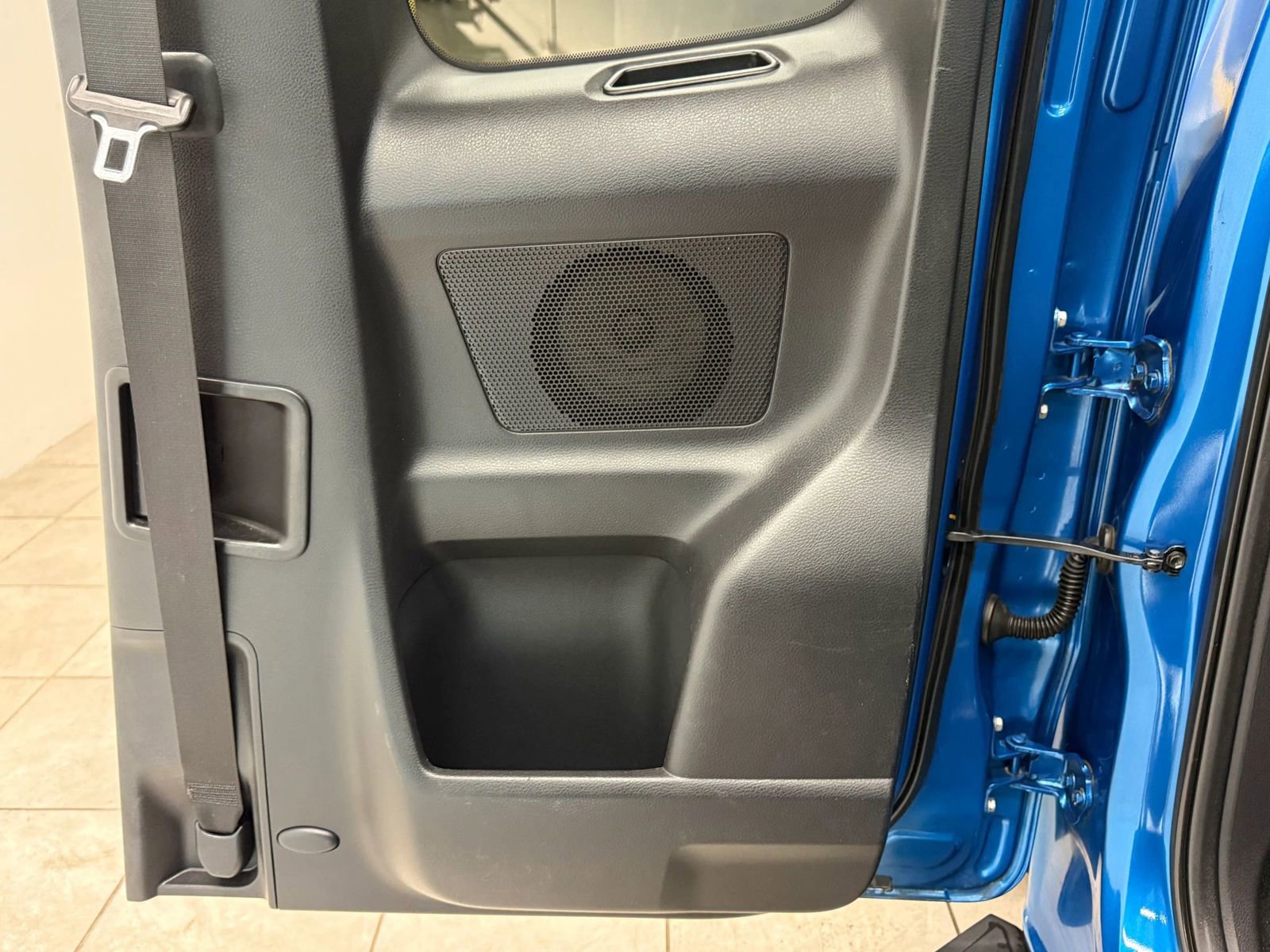 Used 2016 Toyota Tacoma TRD Off-Road w/ Towing Package image 20