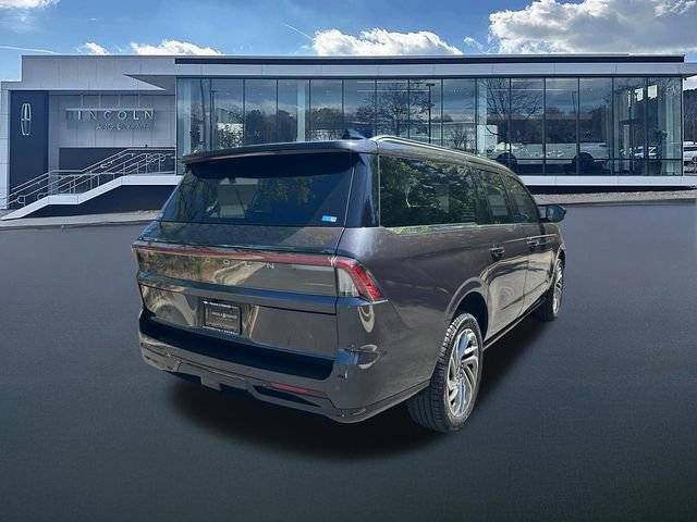 New 2026 Lincoln Navigator L Reserve AWD/4WD image 8