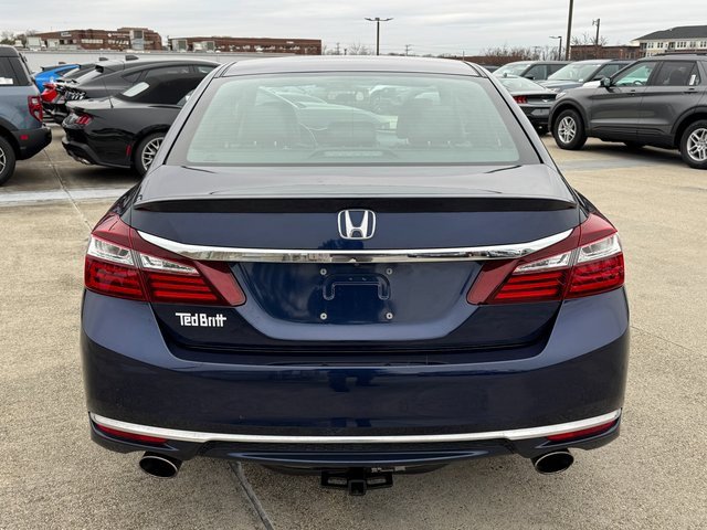 Used 2017 Honda Accord Sport Special Edition image 9