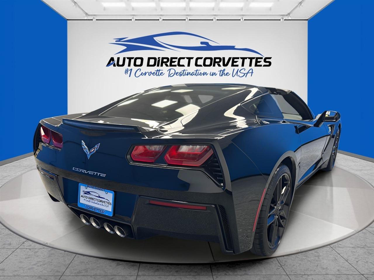 Used 2019 Chevrolet Corvette Stingray Coupe w/ 1LT RWD image 9