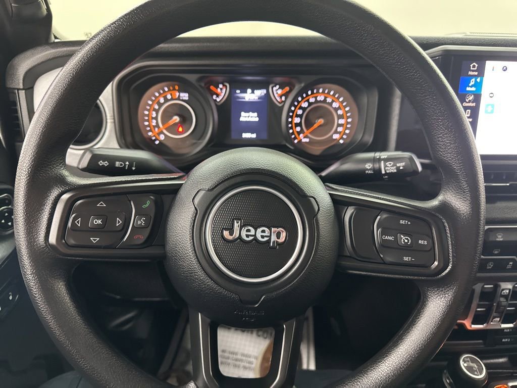 Used 2025 Jeep Gladiator Sport image 34